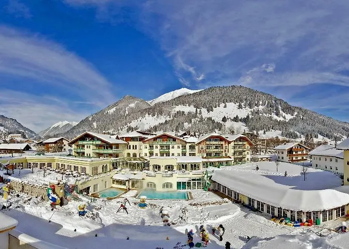 Alpenrose Leading Family &