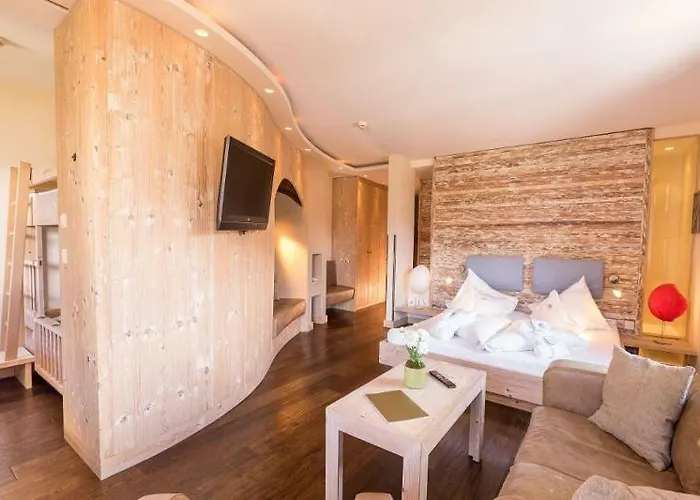 Alpenrose Leading Family & 4* Lermoos