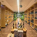 Alpenrose Leading Family & ليرموس