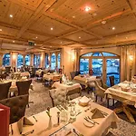 فندق Alpenrose Leading Family & 4*