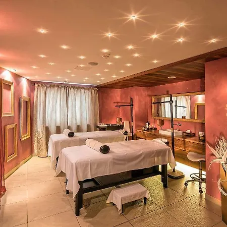 Alpenrose Leading Family & 4* לרמוס